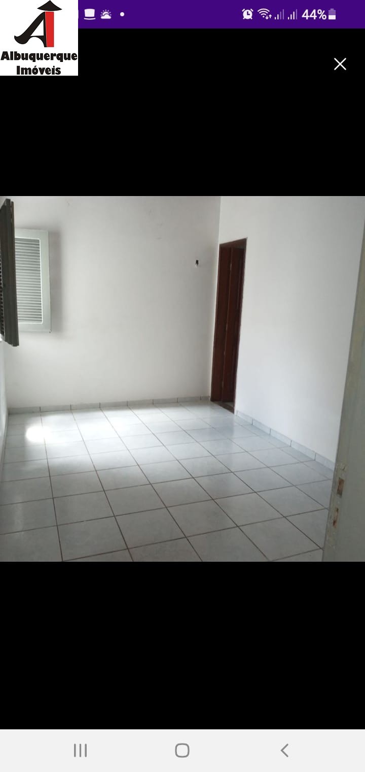 Casa à venda com 3 quartos, 320m² - Foto 4