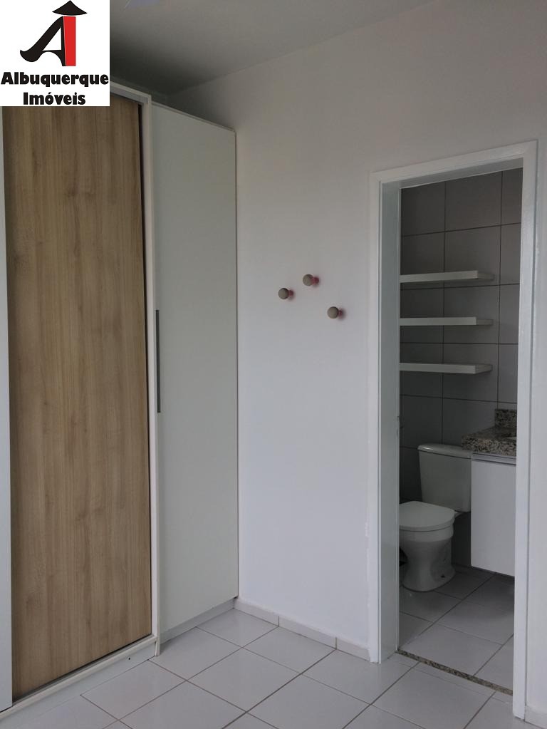 Apartamento para alugar com 3 quartos, 77m² - Foto 11