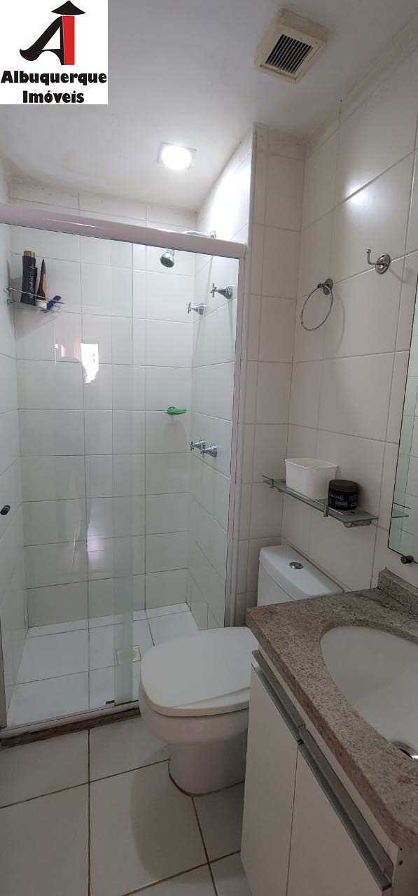 Apartamento à venda com 2 quartos, 65m² - Foto 3