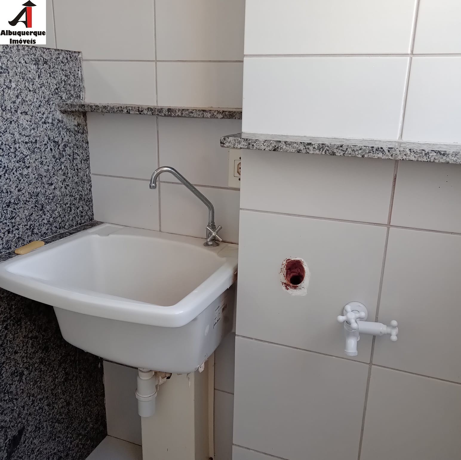 Apartamento para alugar com 3 quartos, 77m² - Foto 3