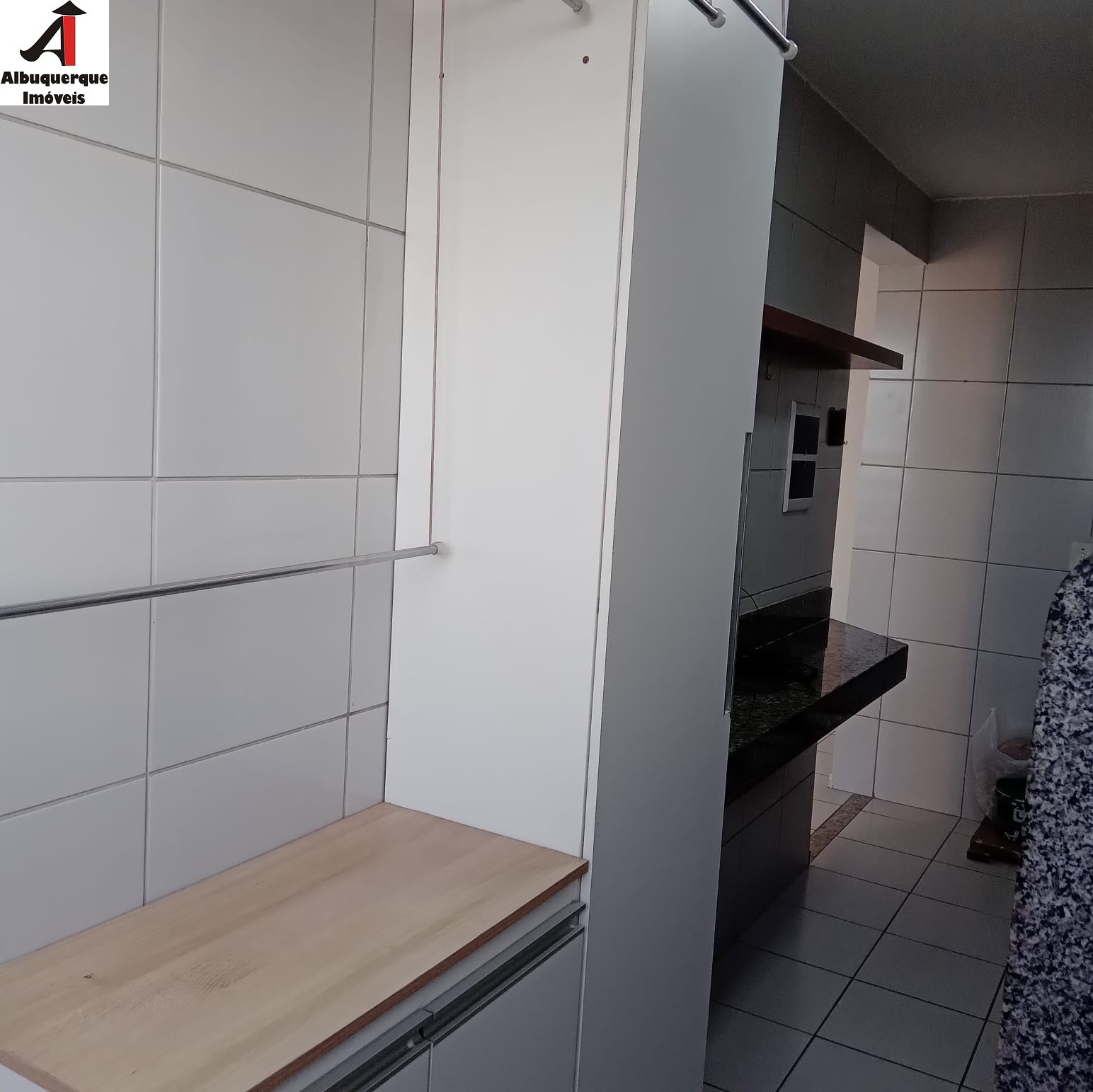 Apartamento para alugar com 3 quartos, 77m² - Foto 4