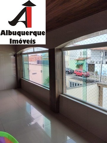 Casa à venda com 3 quartos, 300m² - Foto 3