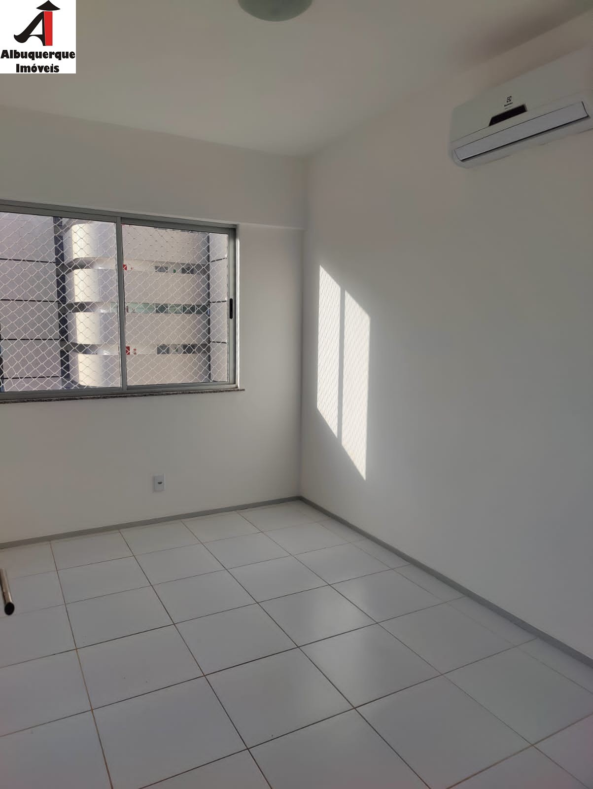 Apartamento para alugar com 3 quartos, 90m² - Foto 15