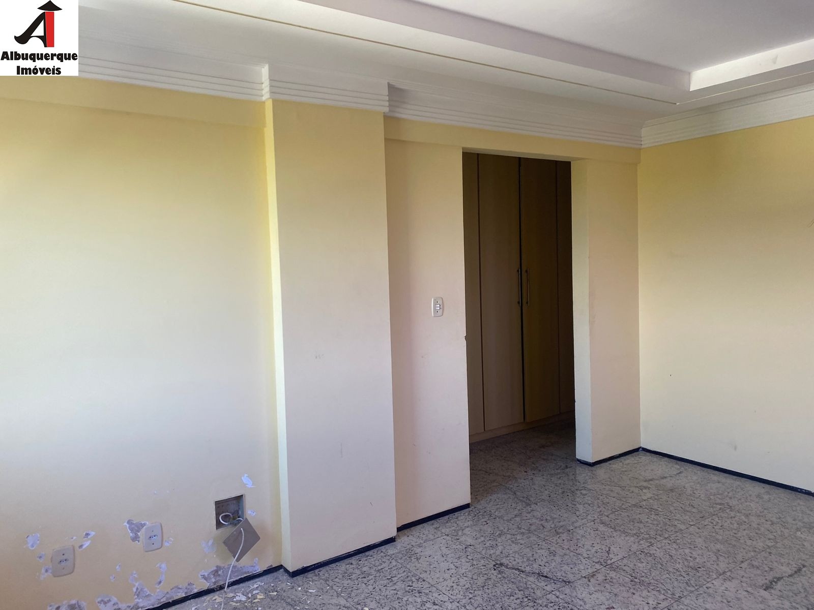 Apartamento para alugar com 4 quartos, 200m² - Foto 15