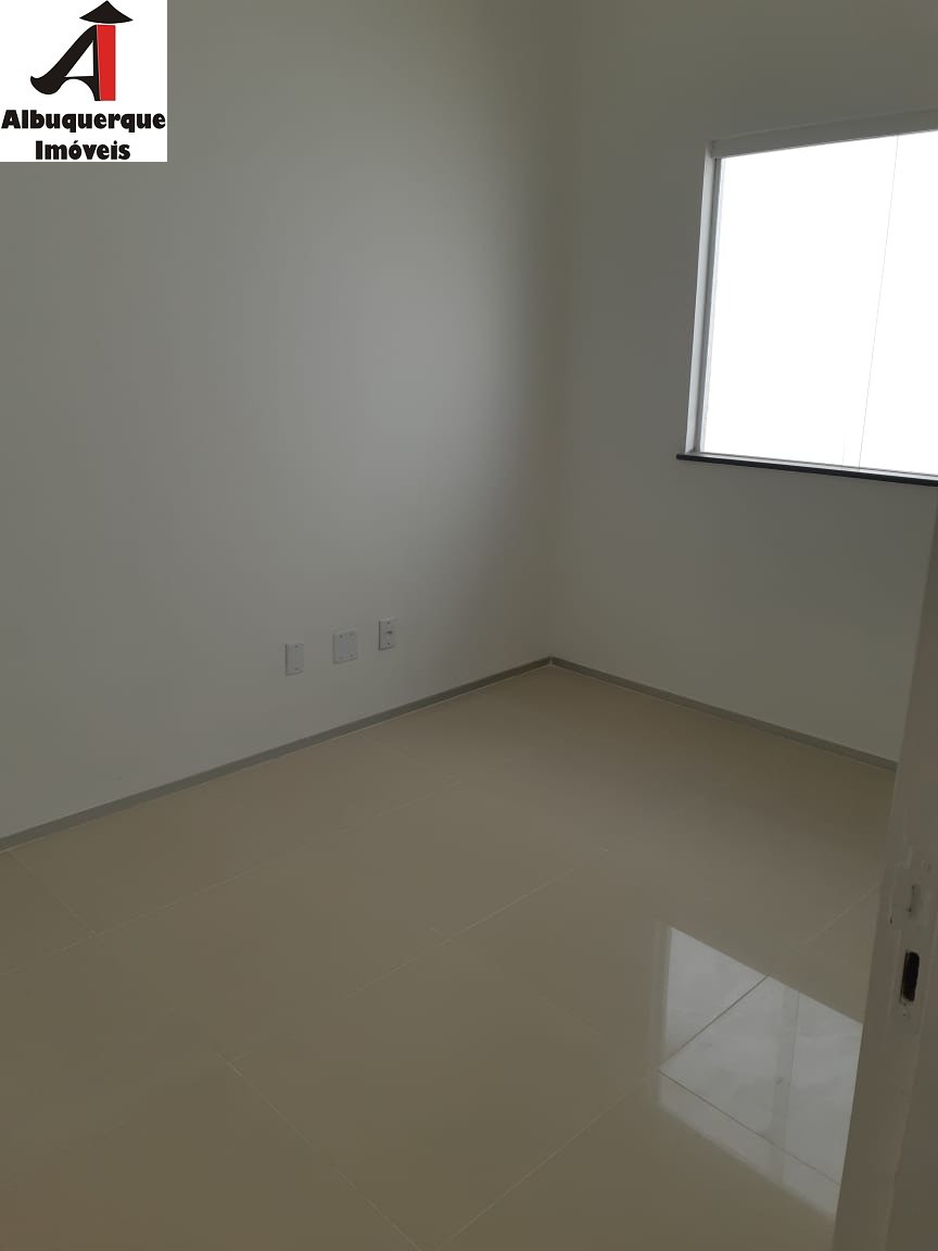 Casa à venda com 3 quartos, 100m² - Foto 13