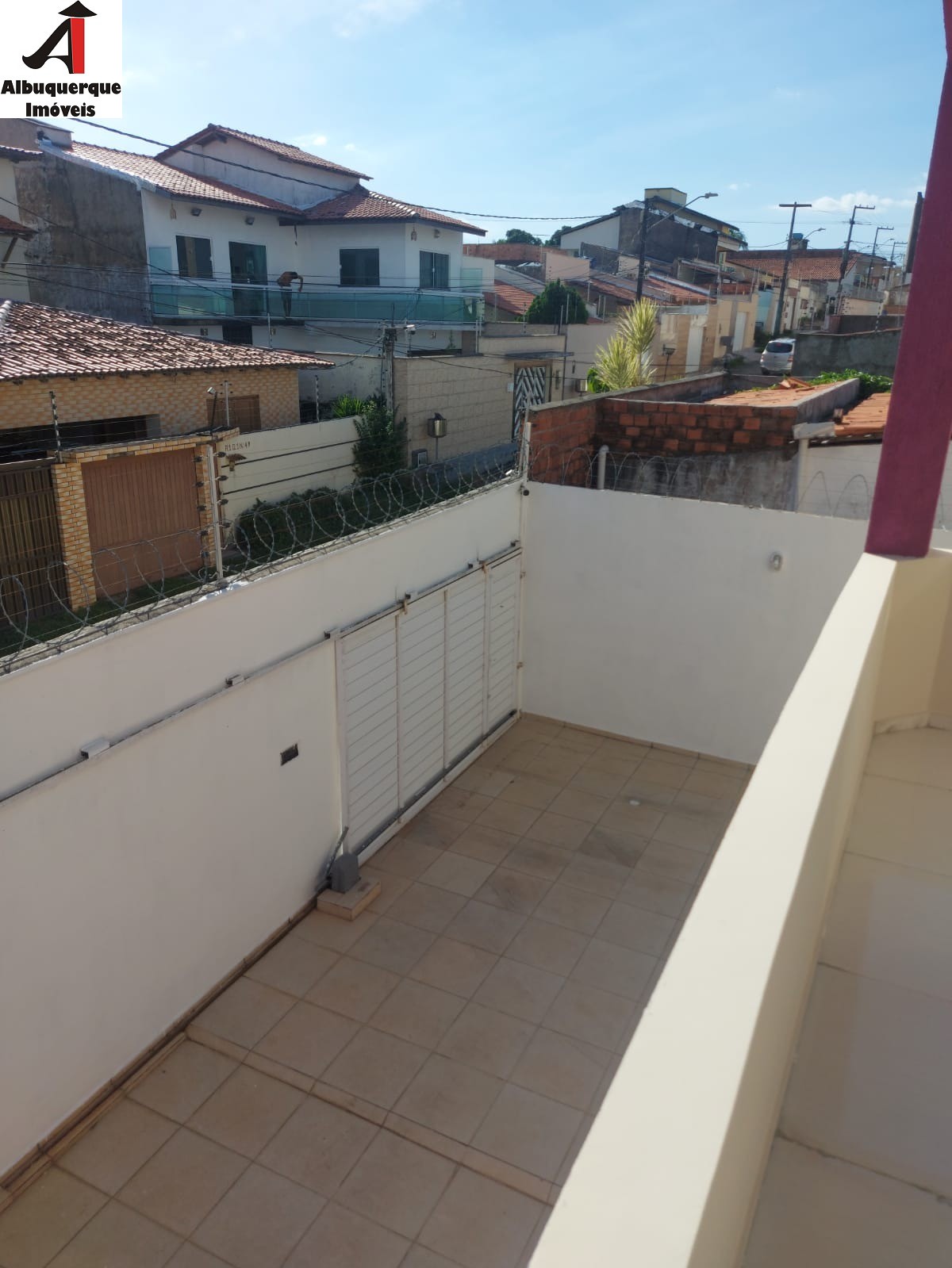 Casa à venda com 4 quartos, 200m² - Foto 5