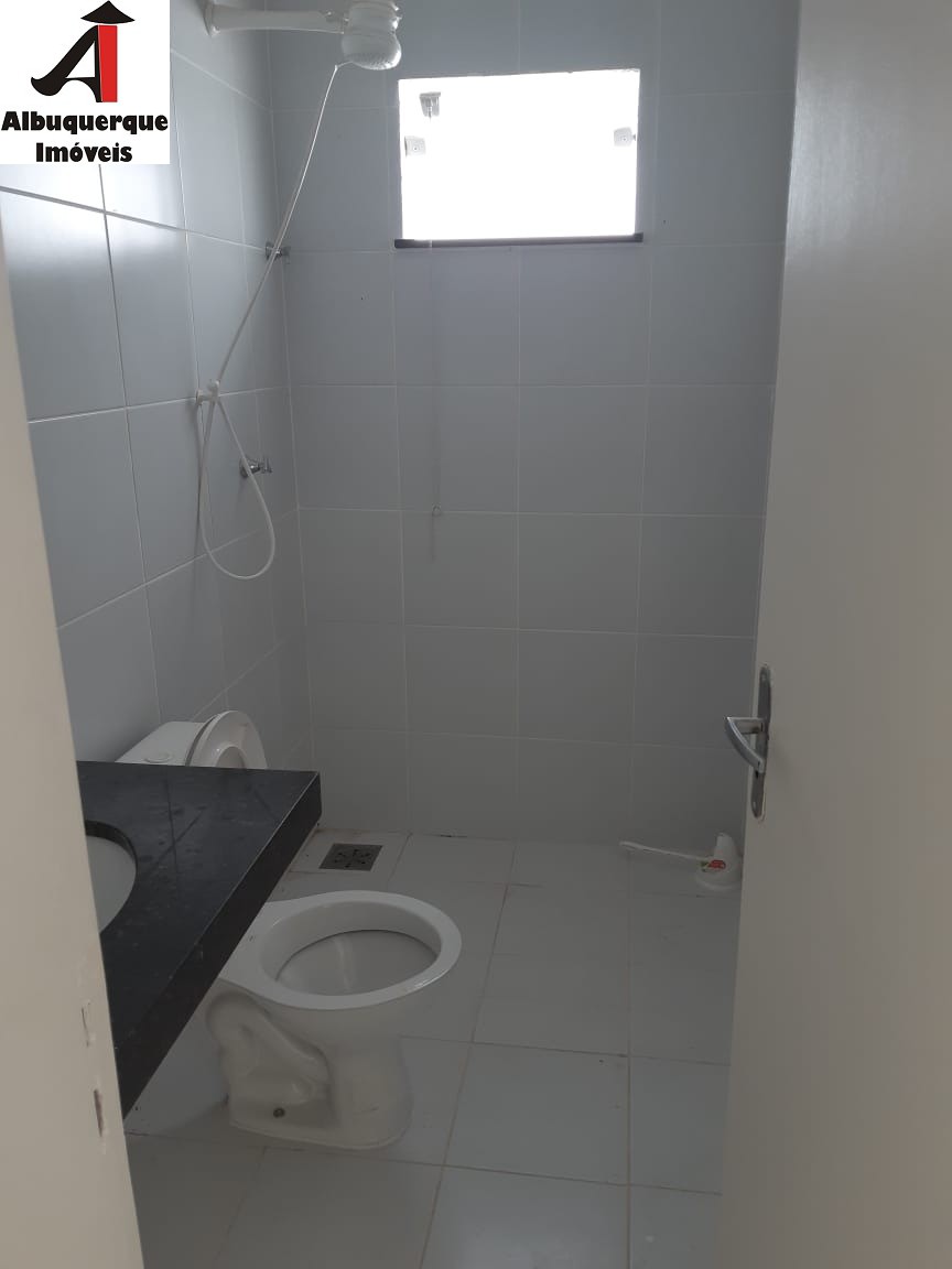 Casa à venda com 3 quartos, 100m² - Foto 11