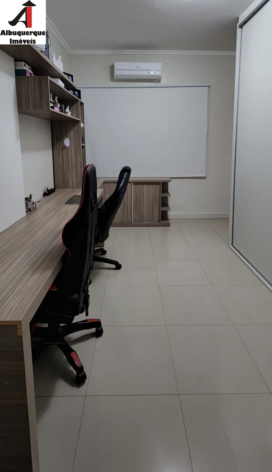 Apartamento à venda com 4 quartos, 241m² - Foto 12