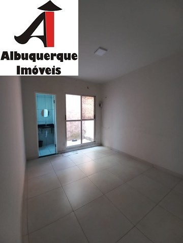 Casa à venda com 3 quartos, 200m² - Foto 5