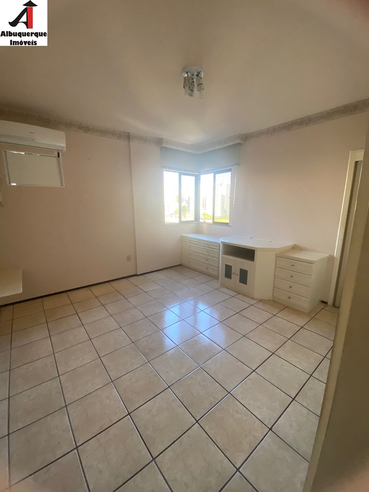 Apartamento à venda com 3 quartos, 126m² - Foto 9