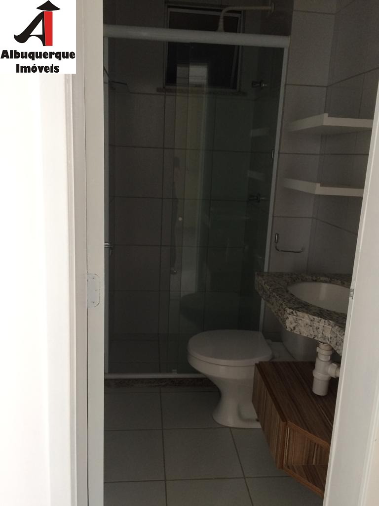 Apartamento para alugar com 3 quartos, 77m² - Foto 2