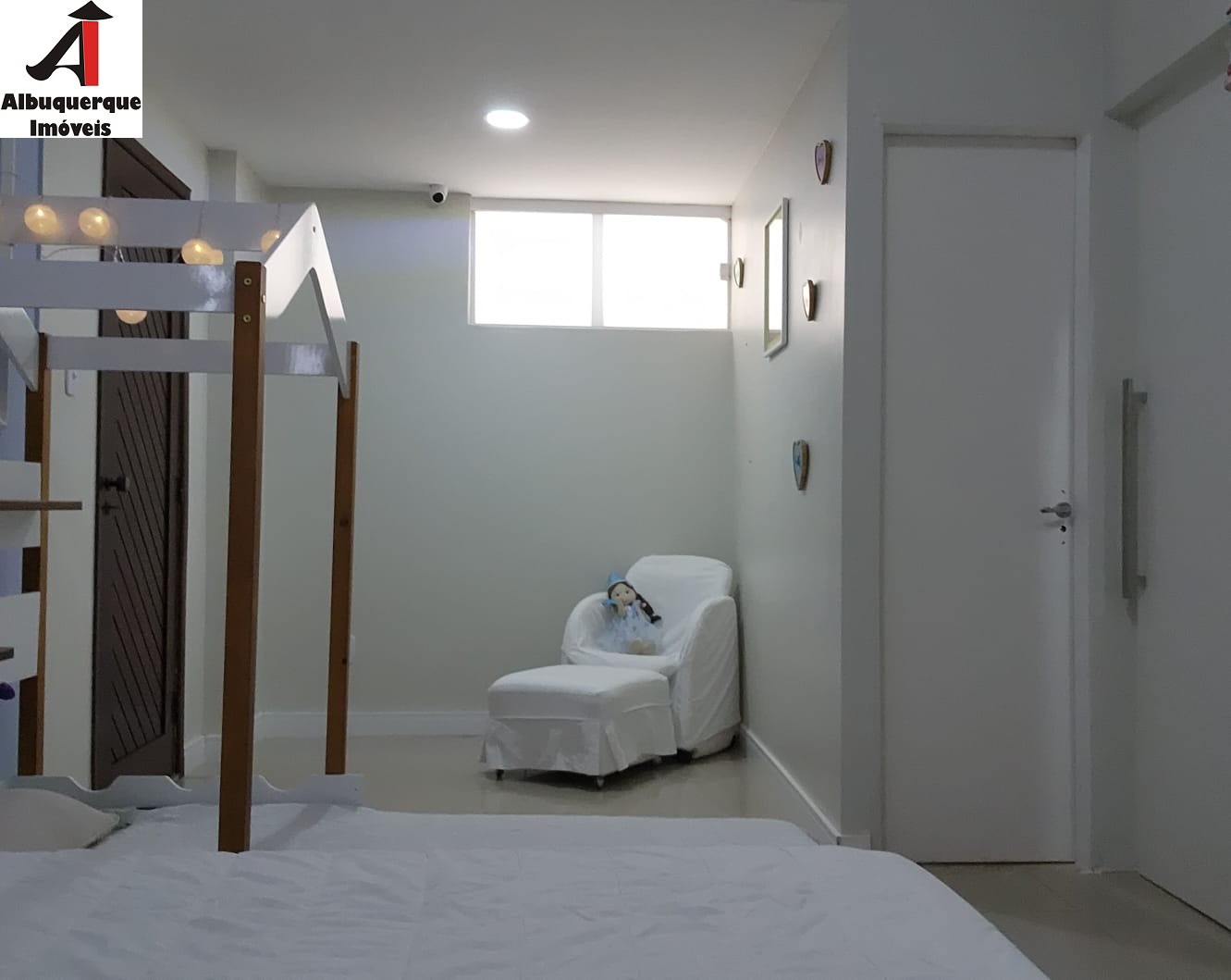 Apartamento à venda com 4 quartos, 241m² - Foto 8