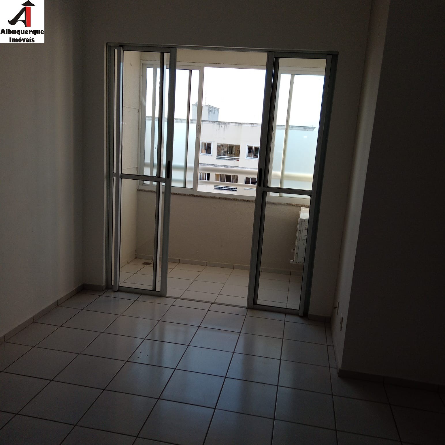 Apartamento para alugar com 3 quartos, 77m² - Foto 7