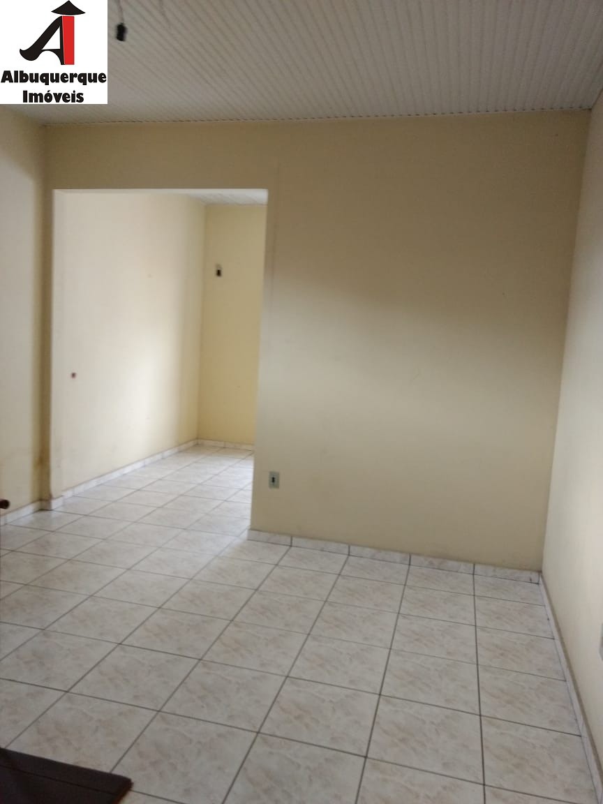 Casa para alugar com 5 quartos, 300m² - Foto 9