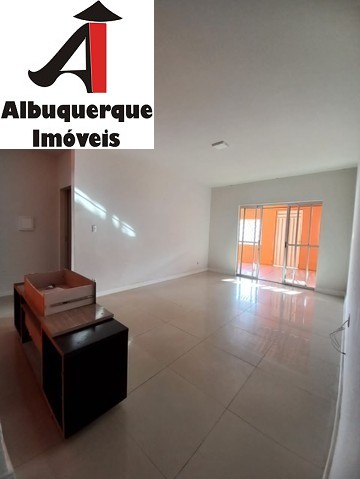 Casa à venda com 3 quartos, 200m² - Foto 7