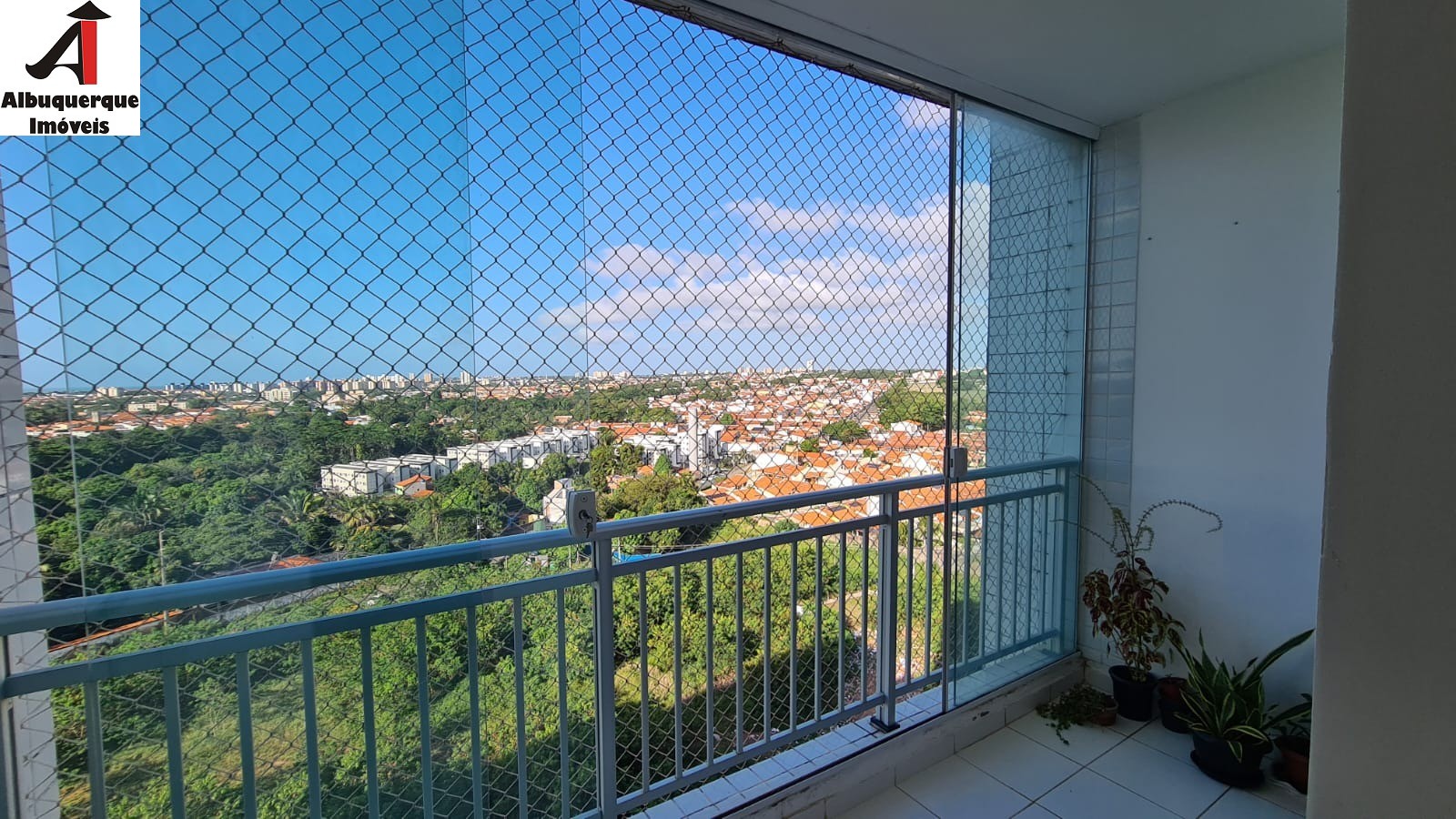 Apartamento à venda com 2 quartos, 62m² - Foto 1