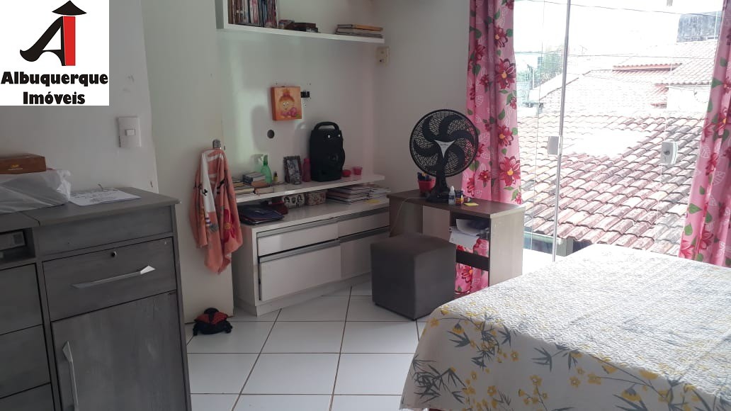 Casa à venda com 4 quartos, 200m² - Foto 21