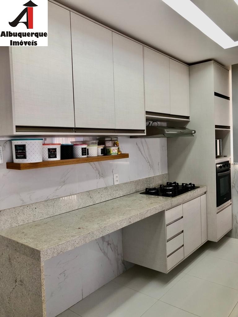 Casa à venda com 3 quartos, 300m² - Foto 15