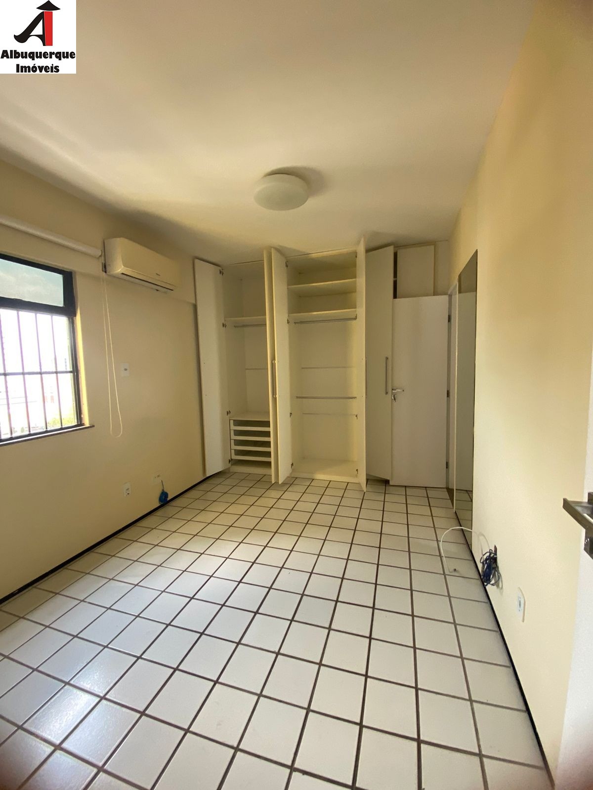 Apartamento à venda com 3 quartos, 150m² - Foto 13