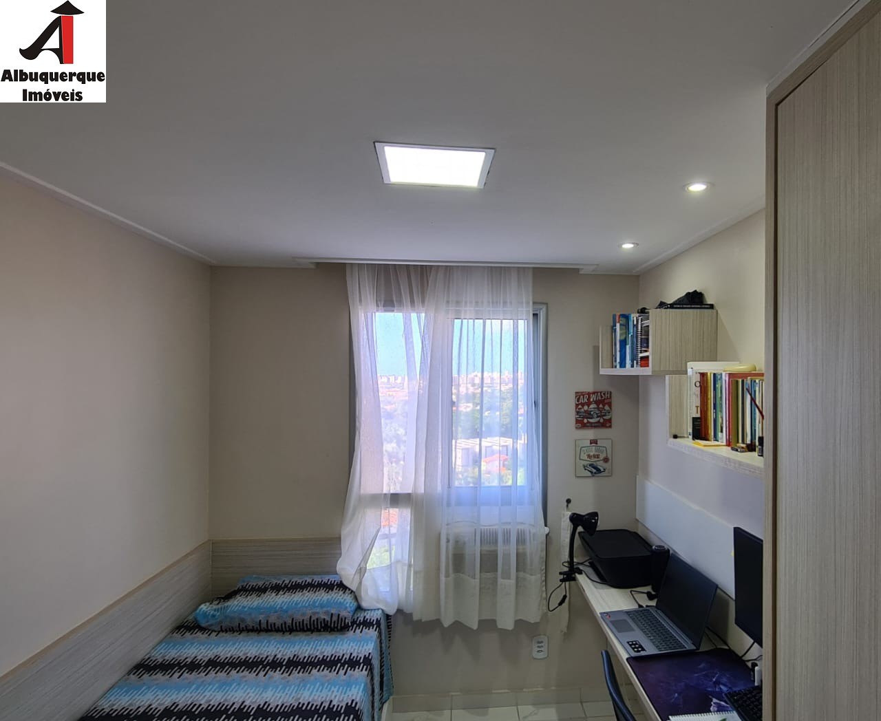 Apartamento à venda com 2 quartos, 62m² - Foto 4