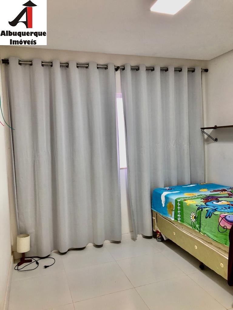 Casa à venda com 3 quartos, 300m² - Foto 9