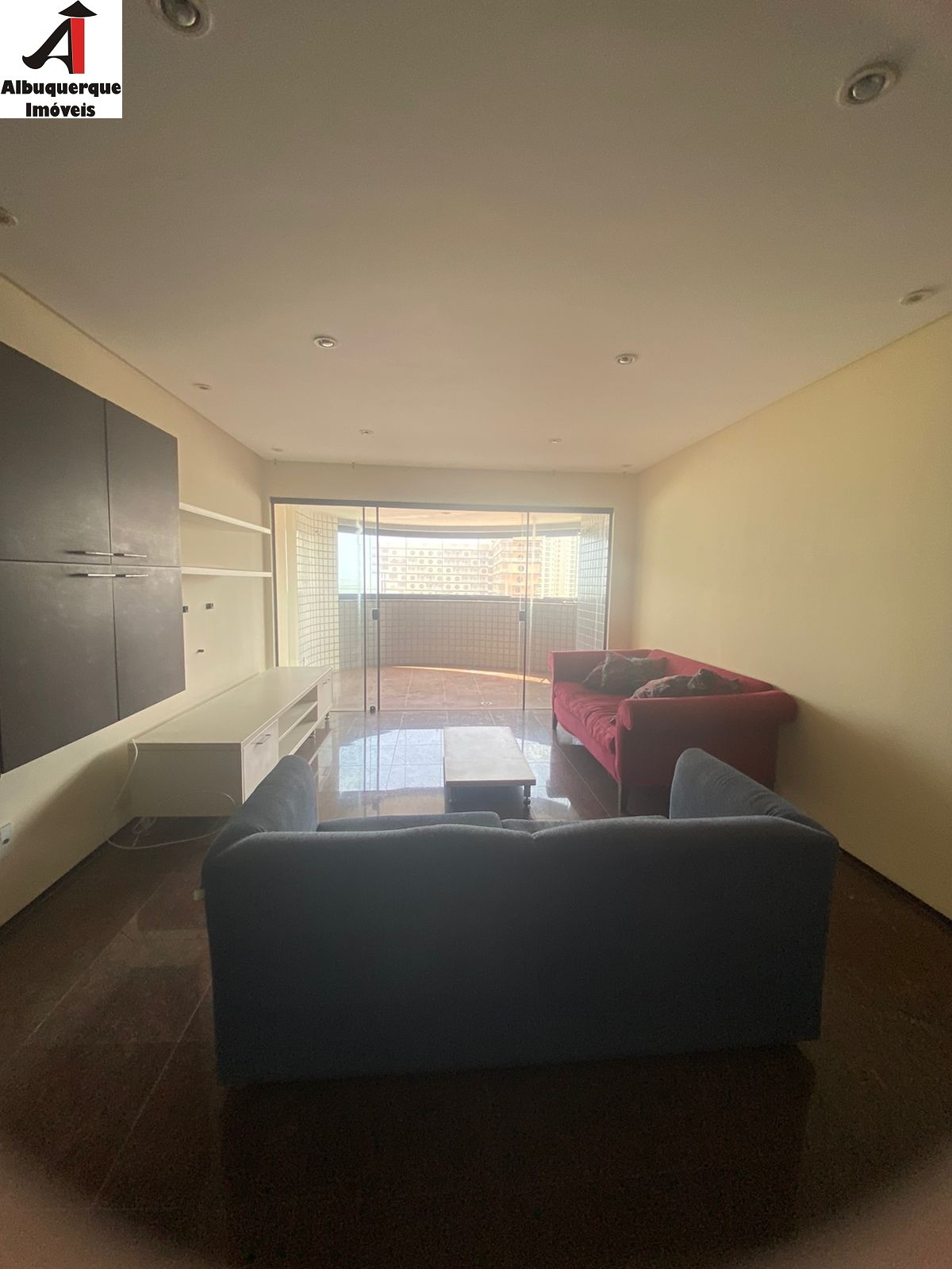 Apartamento à venda com 3 quartos, 150m² - Foto 4