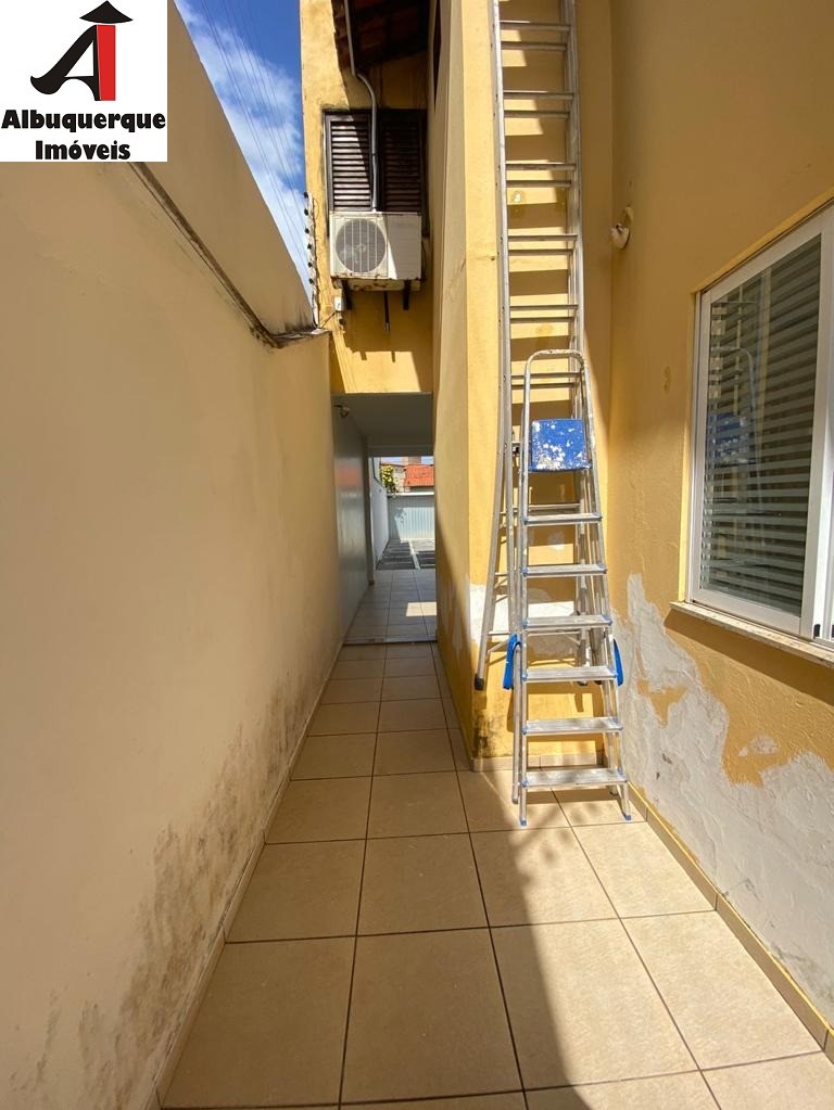 Casa à venda com 4 quartos, 360m² - Foto 10