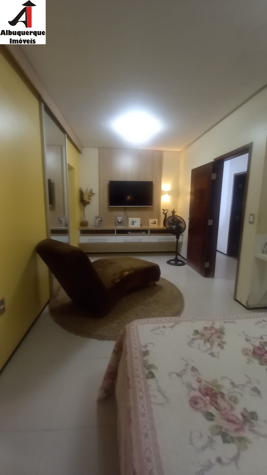 Casa à venda com 3 quartos, 450m² - Foto 23