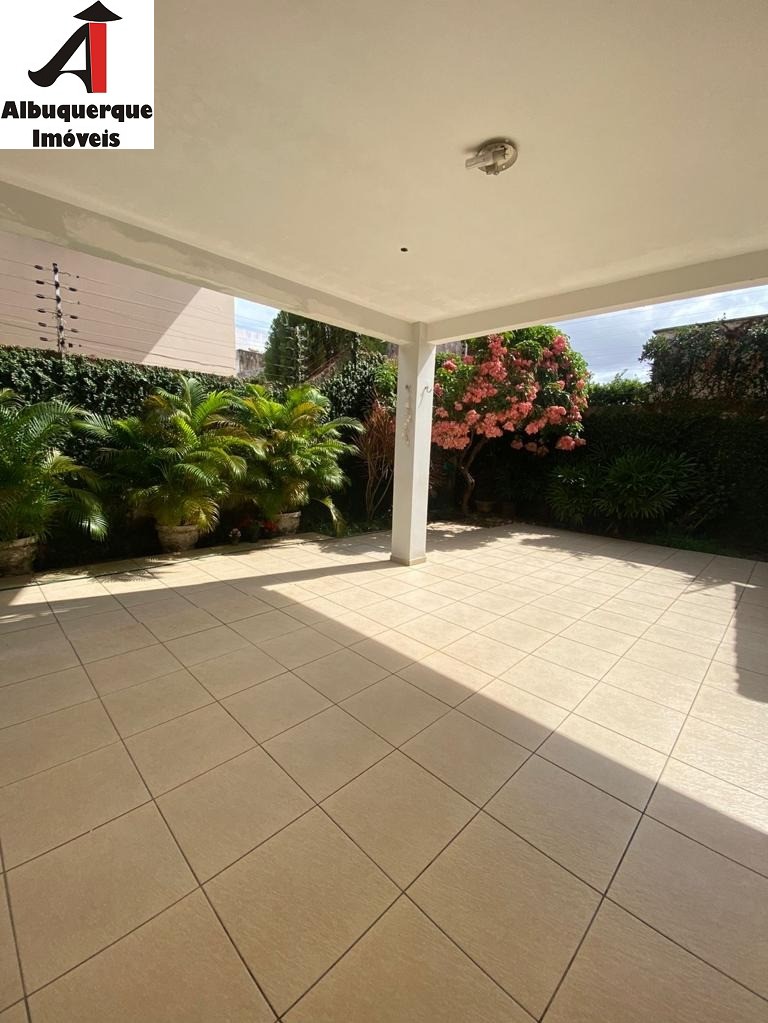 Casa à venda com 4 quartos, 360m² - Foto 5