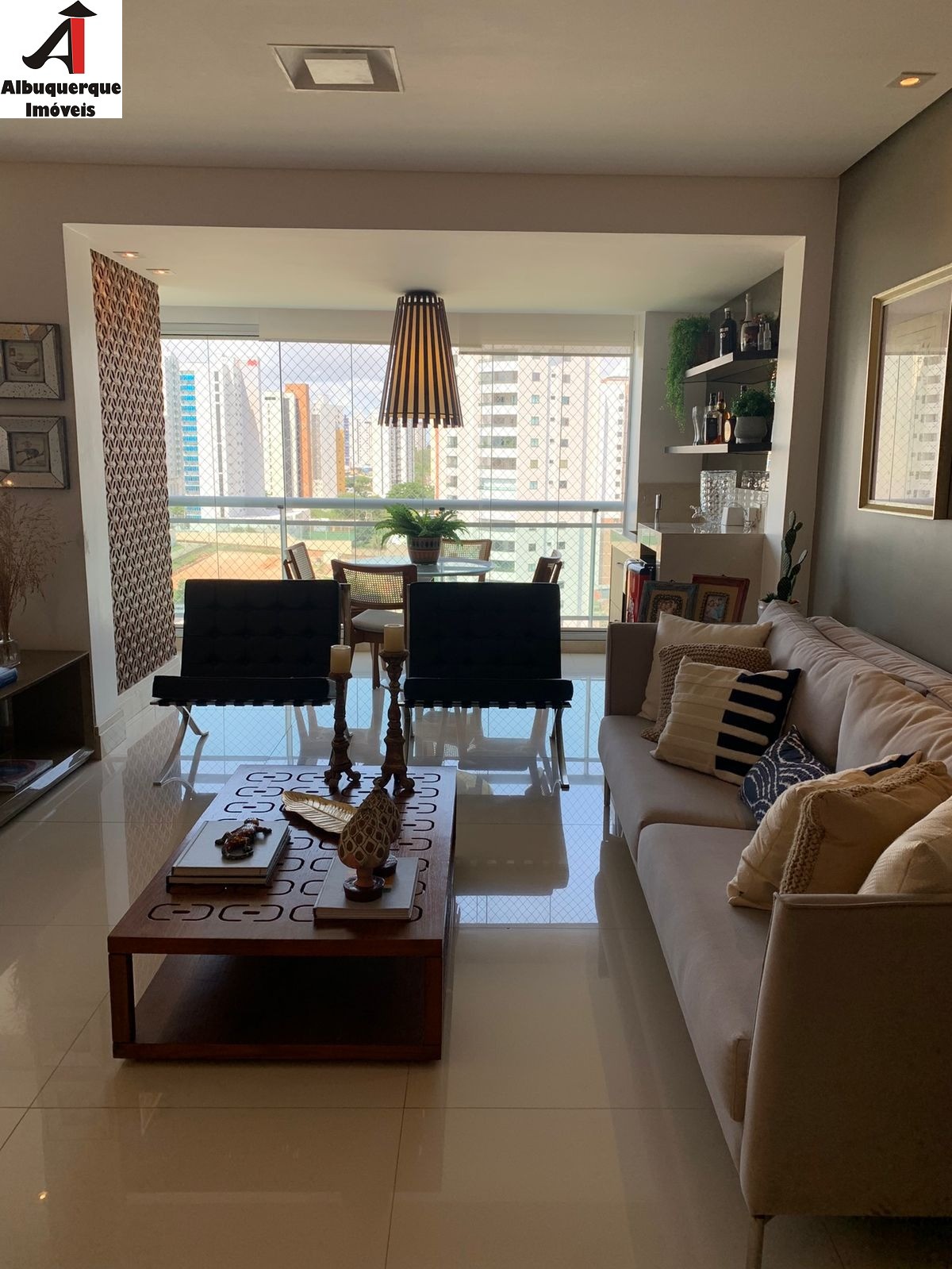 Apartamento à venda com 2 quartos, 147m² - Foto 2