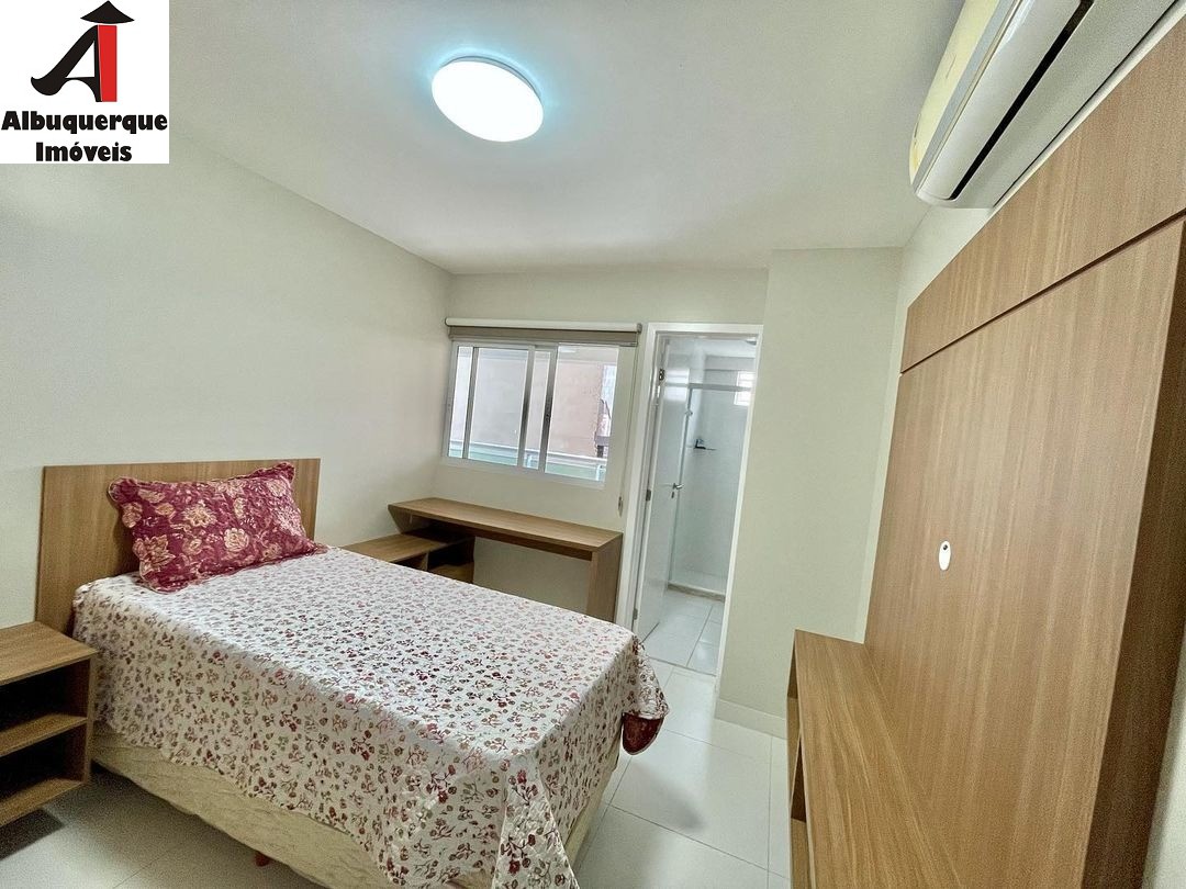 Apartamento à venda com 3 quartos, 136m² - Foto 3