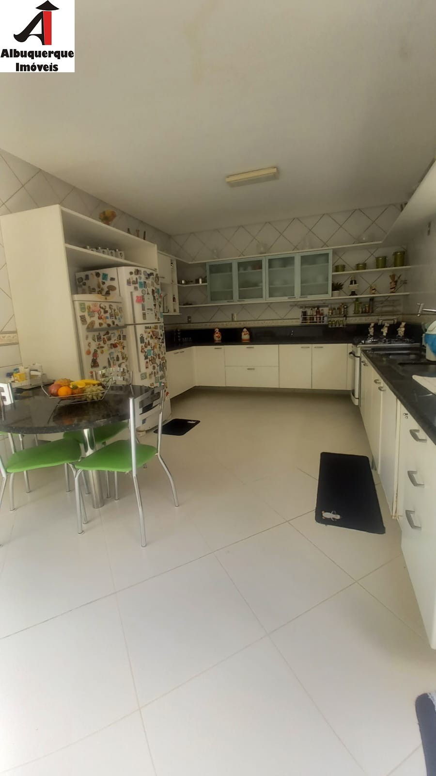 Casa à venda com 3 quartos, 450m² - Foto 9