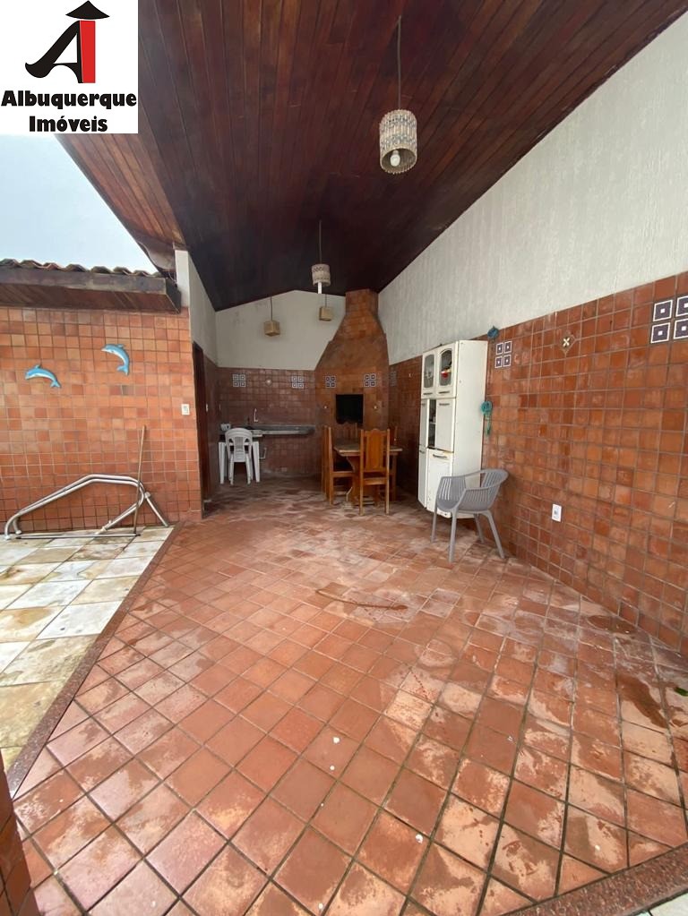 Casa à venda com 6 quartos, 350m² - Foto 13