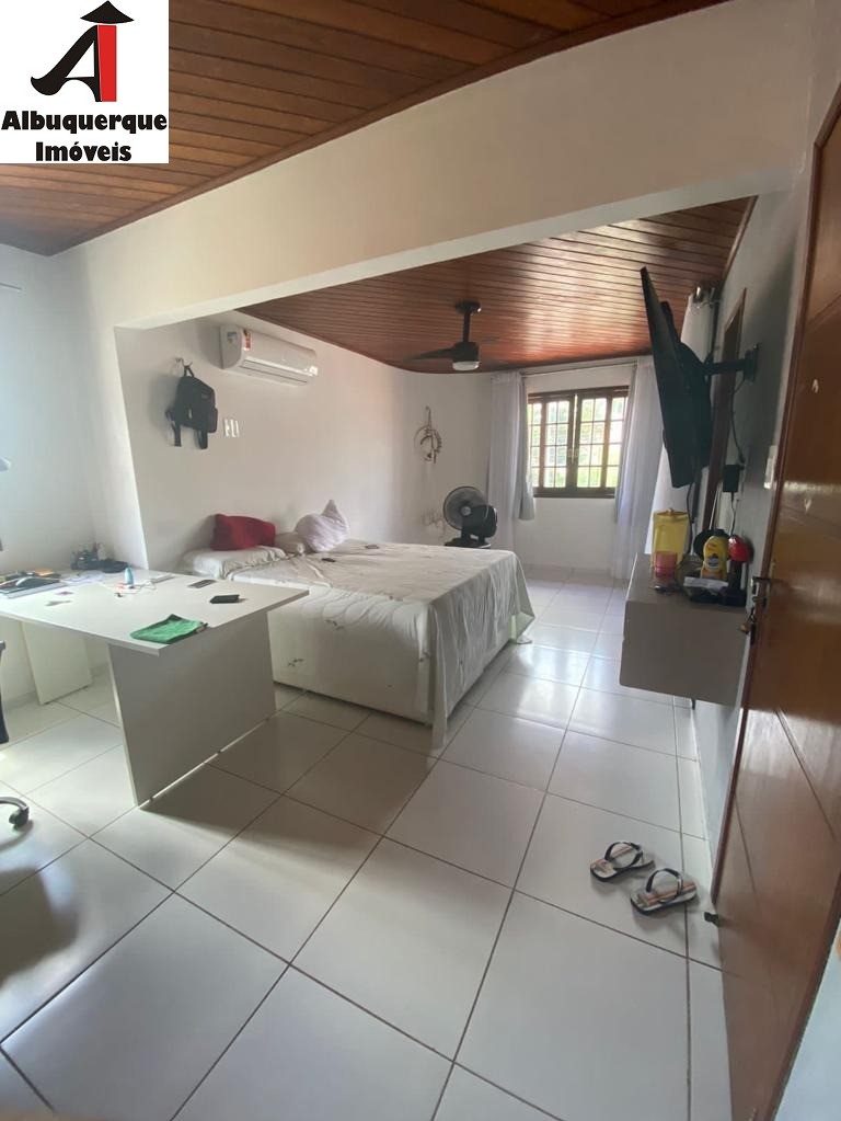 Casa à venda com 6 quartos, 350m² - Foto 10