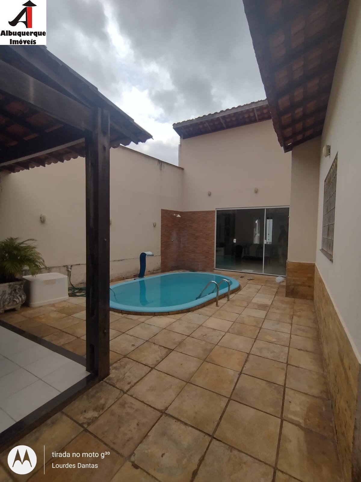 Casa à venda com 4 quartos, 264m² - Foto 4