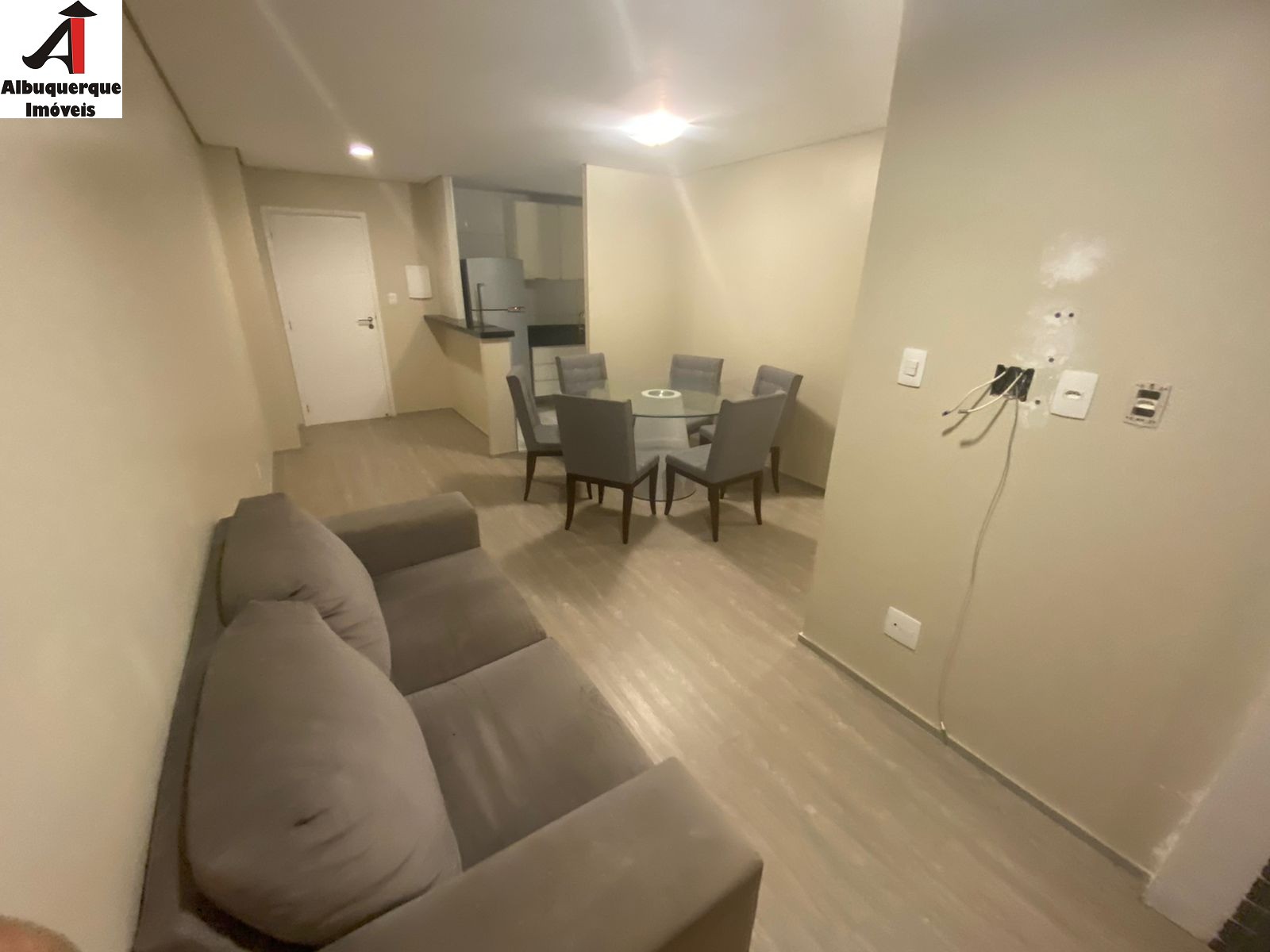 Apartamento à venda com 2 quartos, 80m² - Foto 5