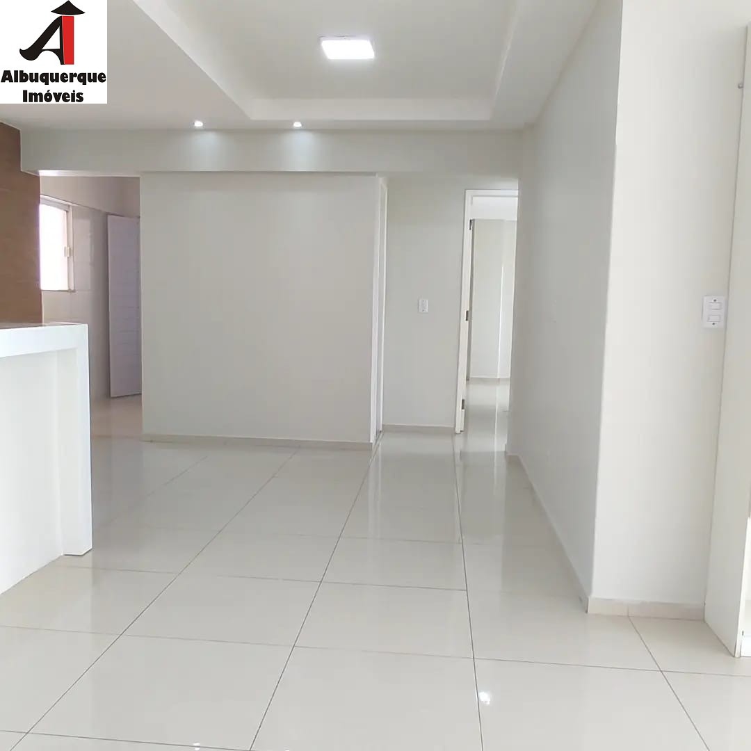 Apartamento à venda com 3 quartos, 120m² - Foto 2