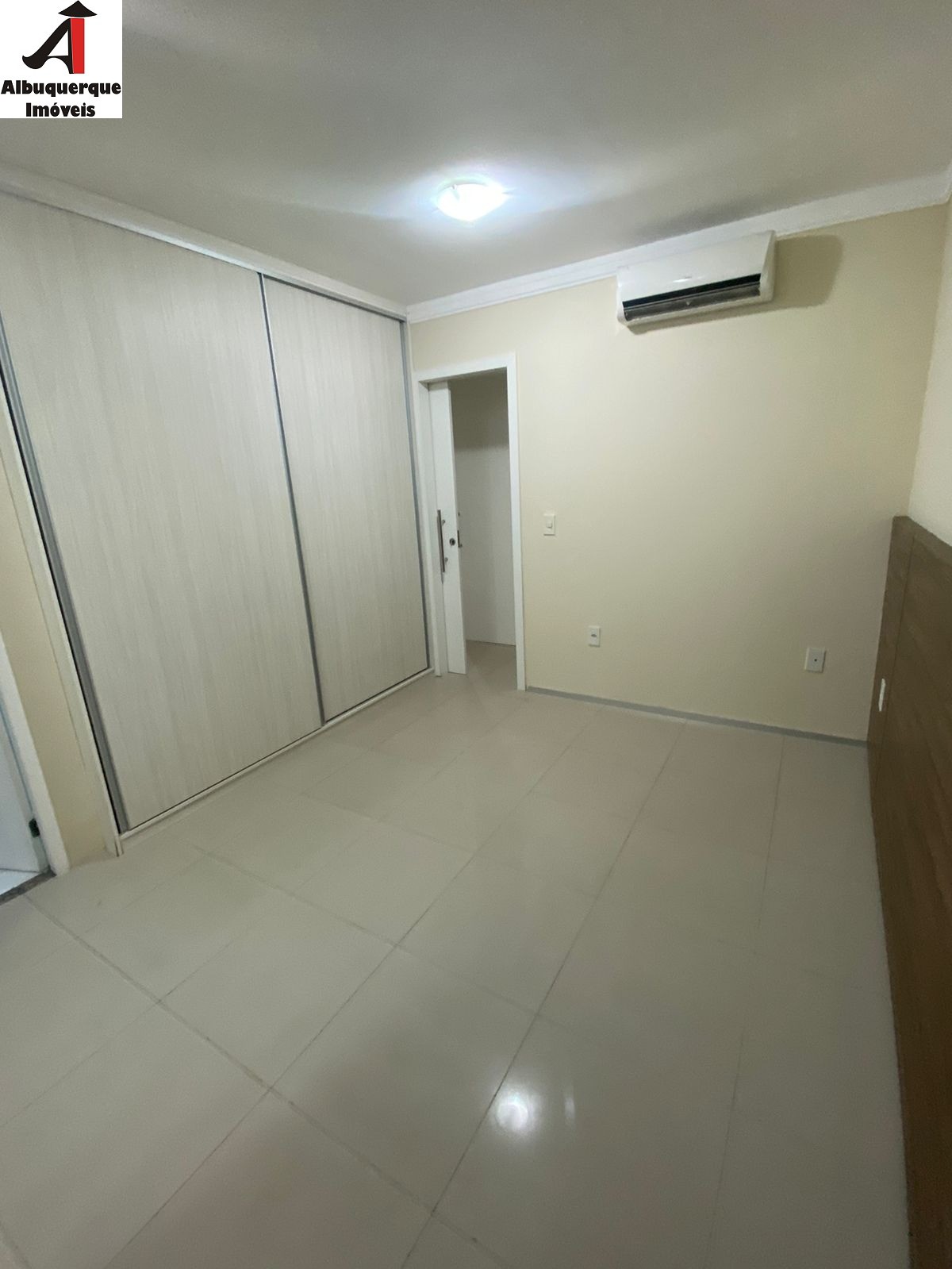 Apartamento à venda com 3 quartos, 83m² - Foto 8