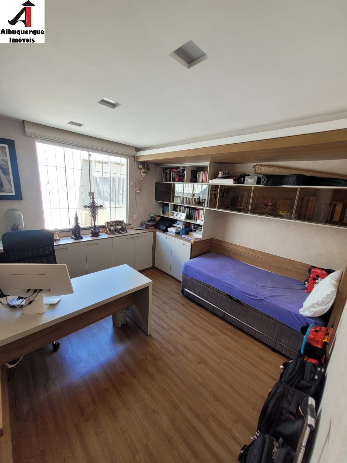 Casa à venda com 3 quartos, 360m² - Foto 21