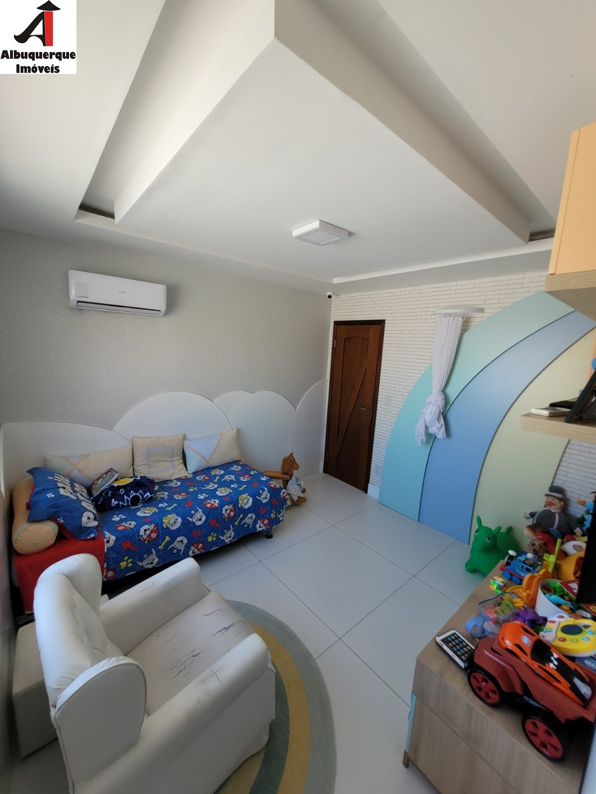 Casa à venda com 3 quartos, 360m² - Foto 15