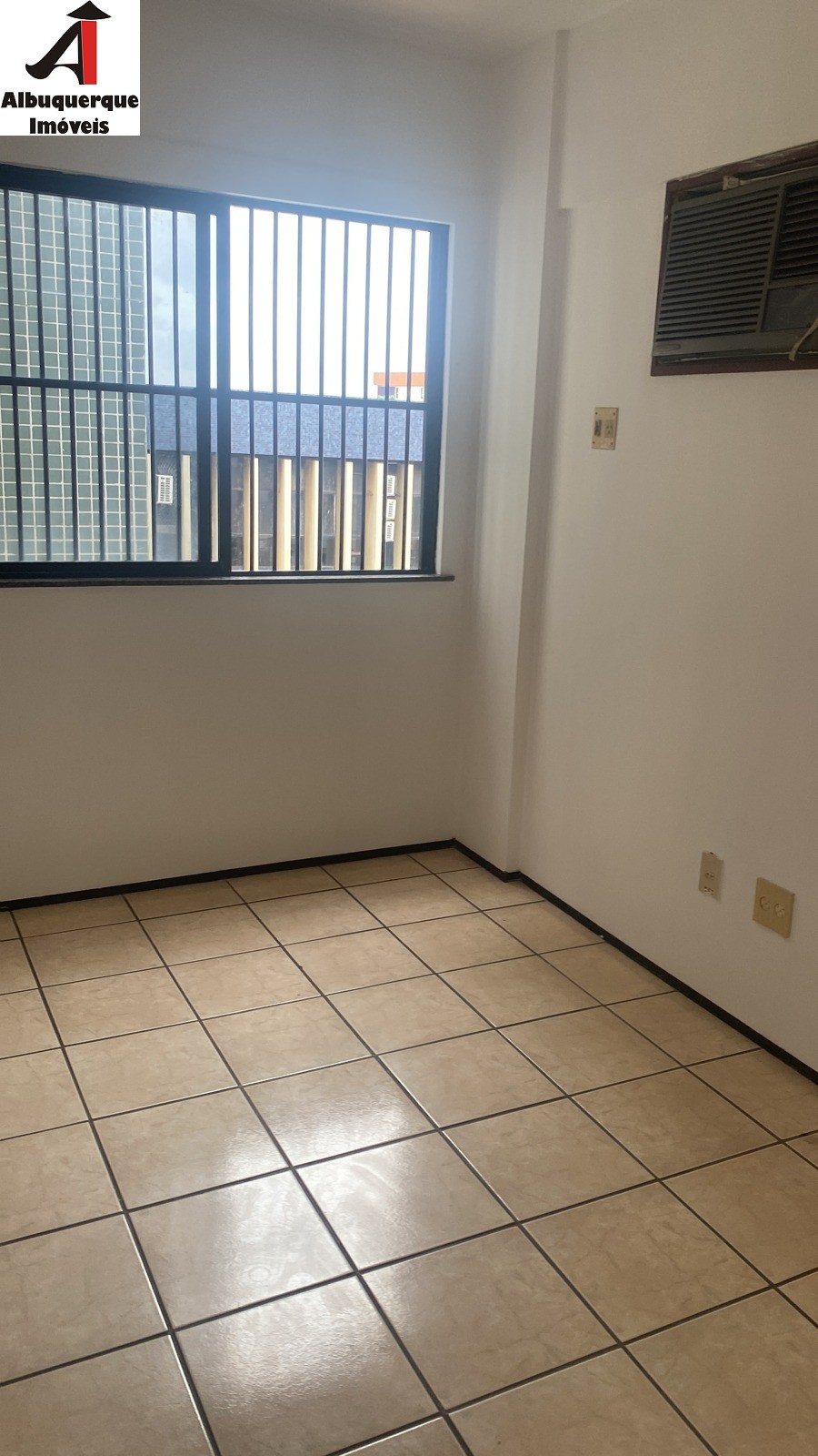 Apartamento à venda com 3 quartos, 130m² - Foto 5