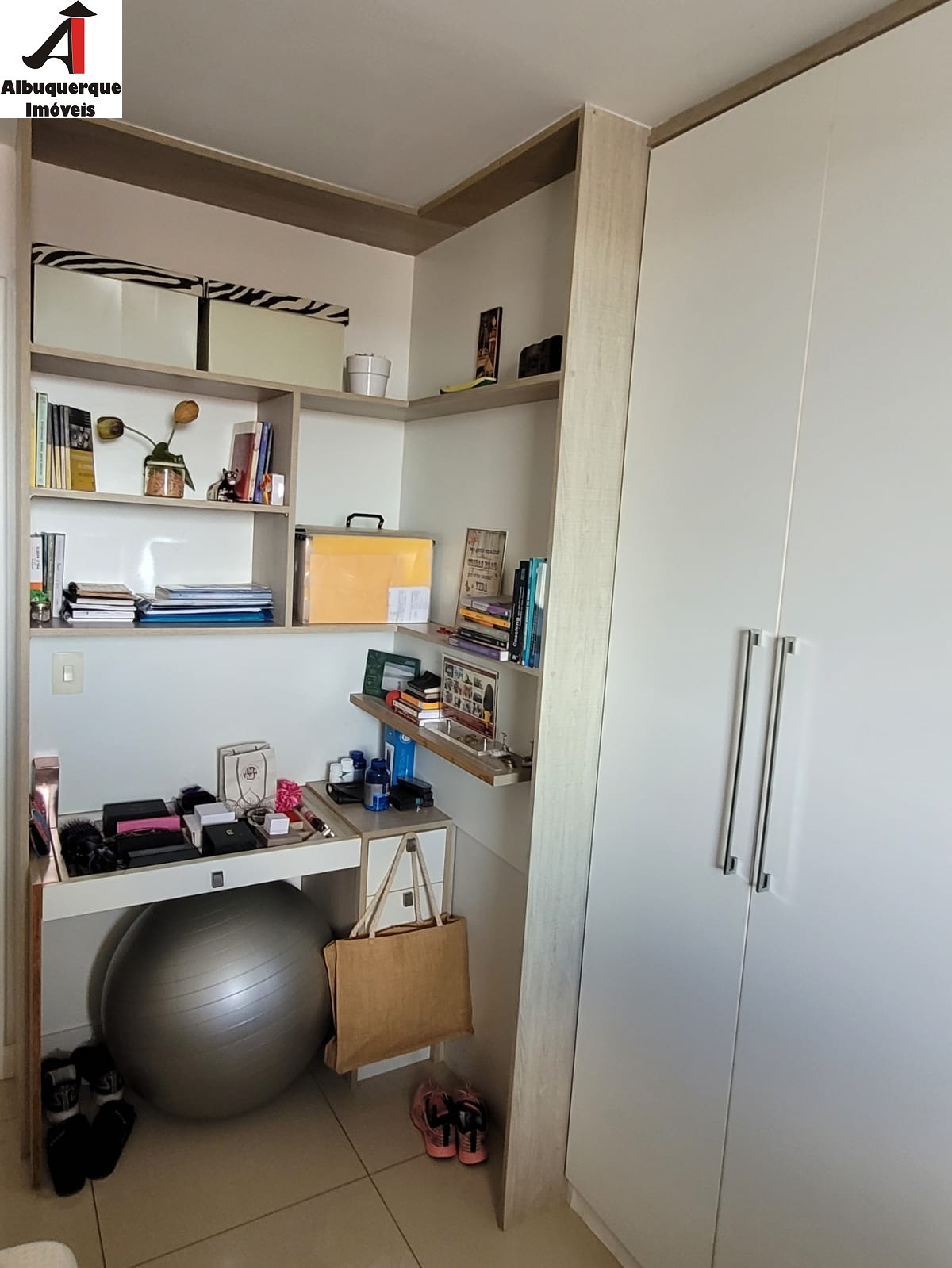 Apartamento à venda com 3 quartos, 96m² - Foto 17