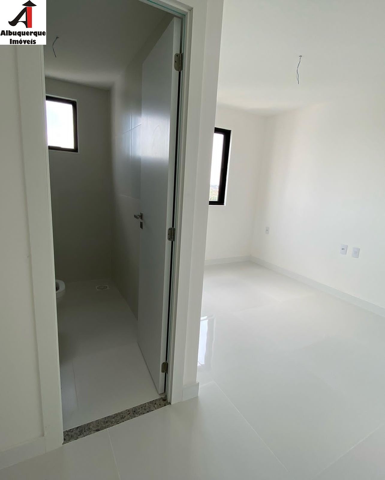 Apartamento à venda com 3 quartos, 128m² - Foto 3