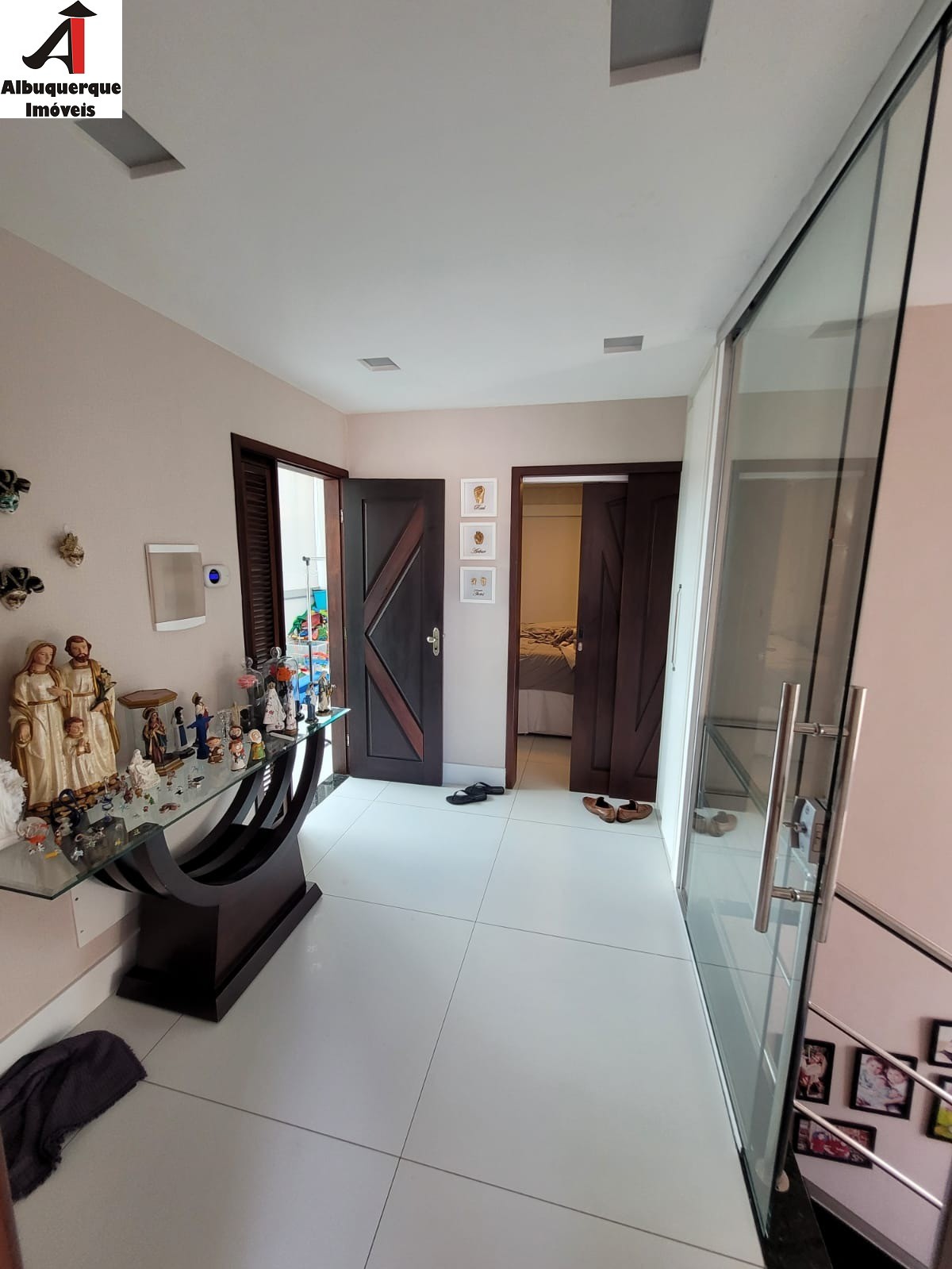 Casa à venda com 3 quartos, 360m² - Foto 11