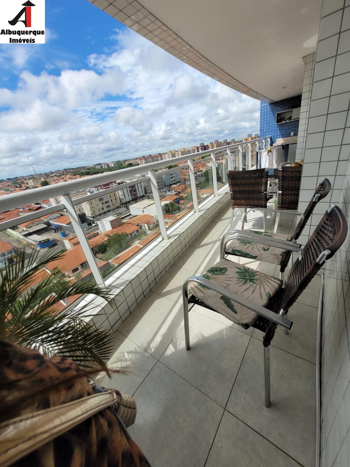 Apartamento à venda com 3 quartos, 96m² - Foto 6