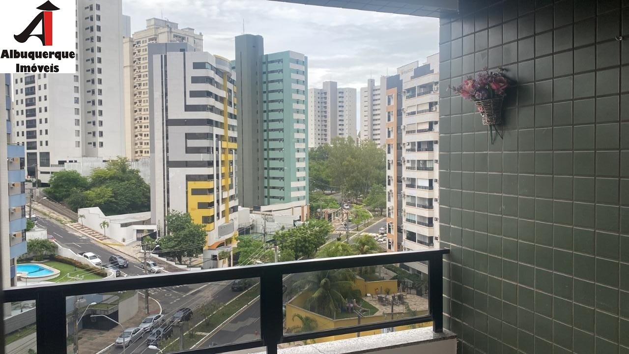 Apartamento à venda com 3 quartos, 130m² - Foto 2