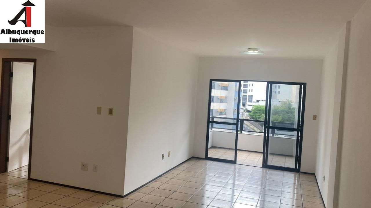 Apartamento à venda com 3 quartos, 130m² - Foto 4