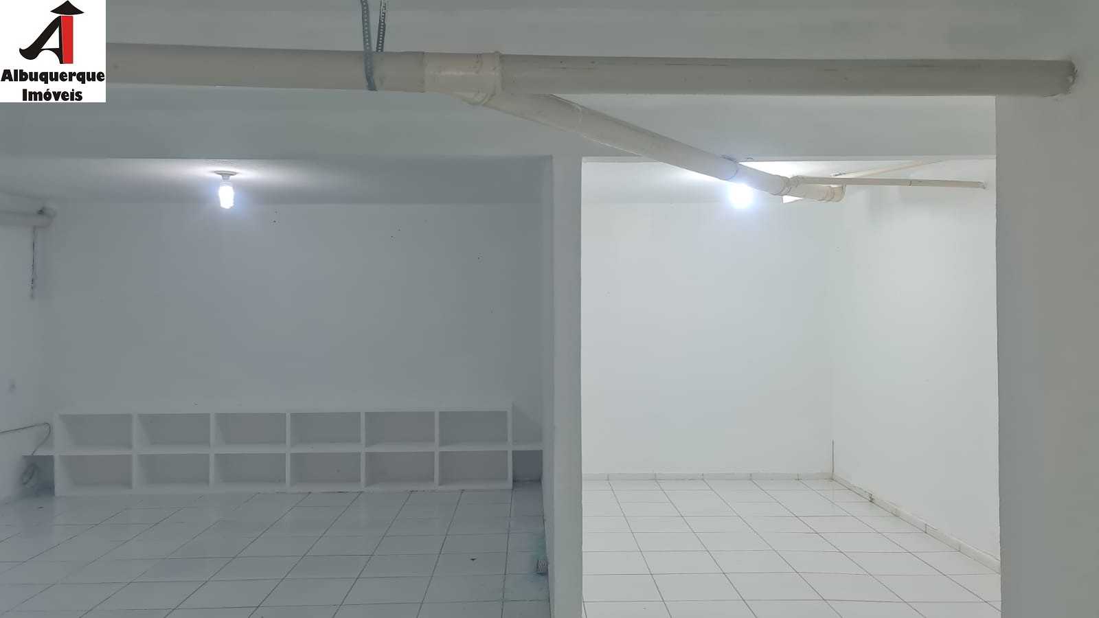 Casa à venda com 4 quartos, 300m² - Foto 12