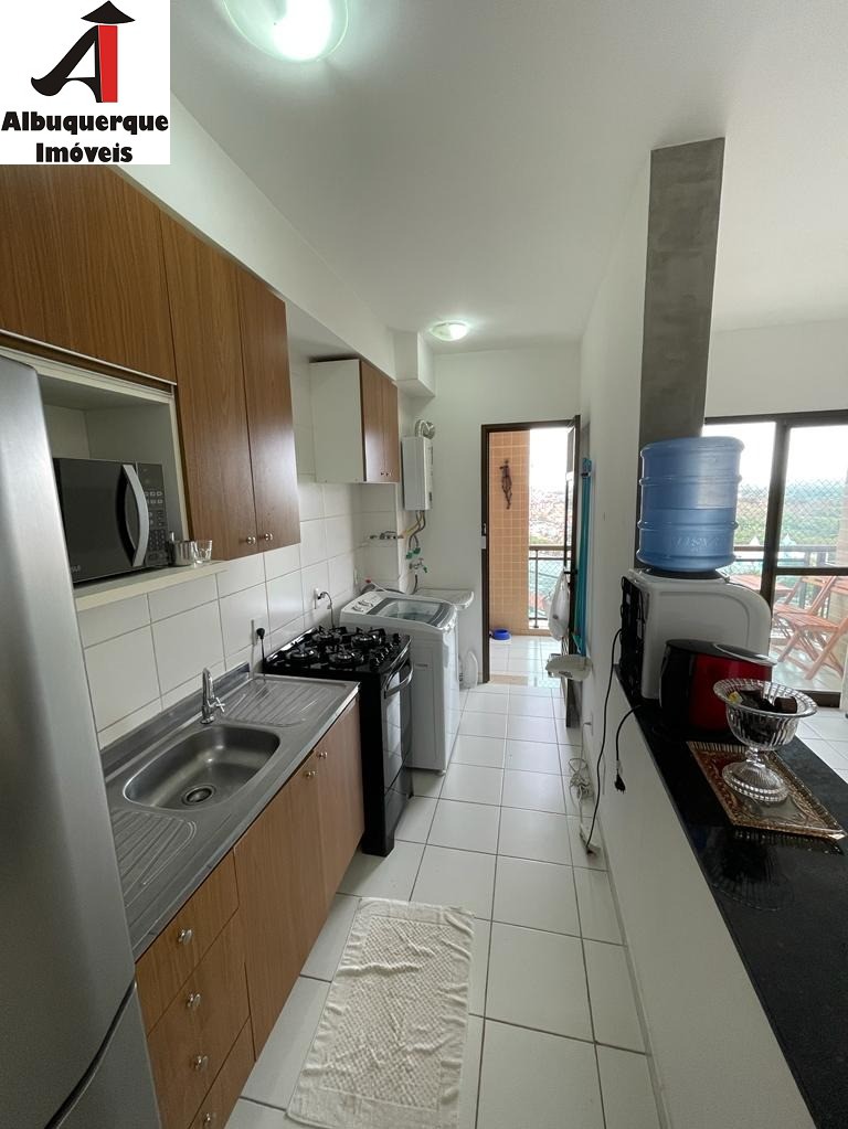 Apartamento à venda com 2 quartos, 65m² - Foto 4