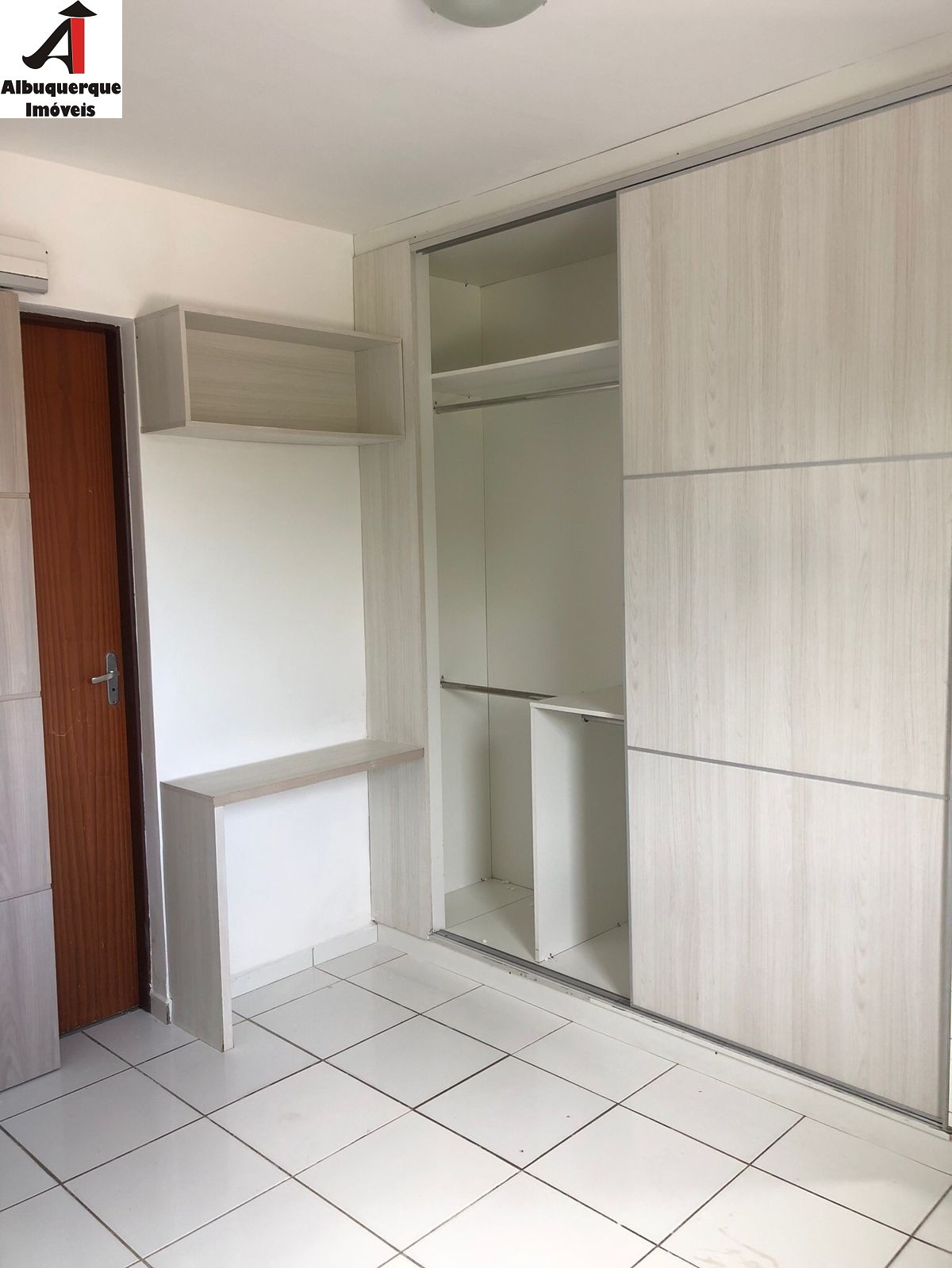 Apartamento à venda com 2 quartos, 44m² - Foto 9